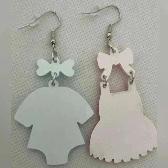 Boy & Girl | dangle earring set. - Picture 2 of 12